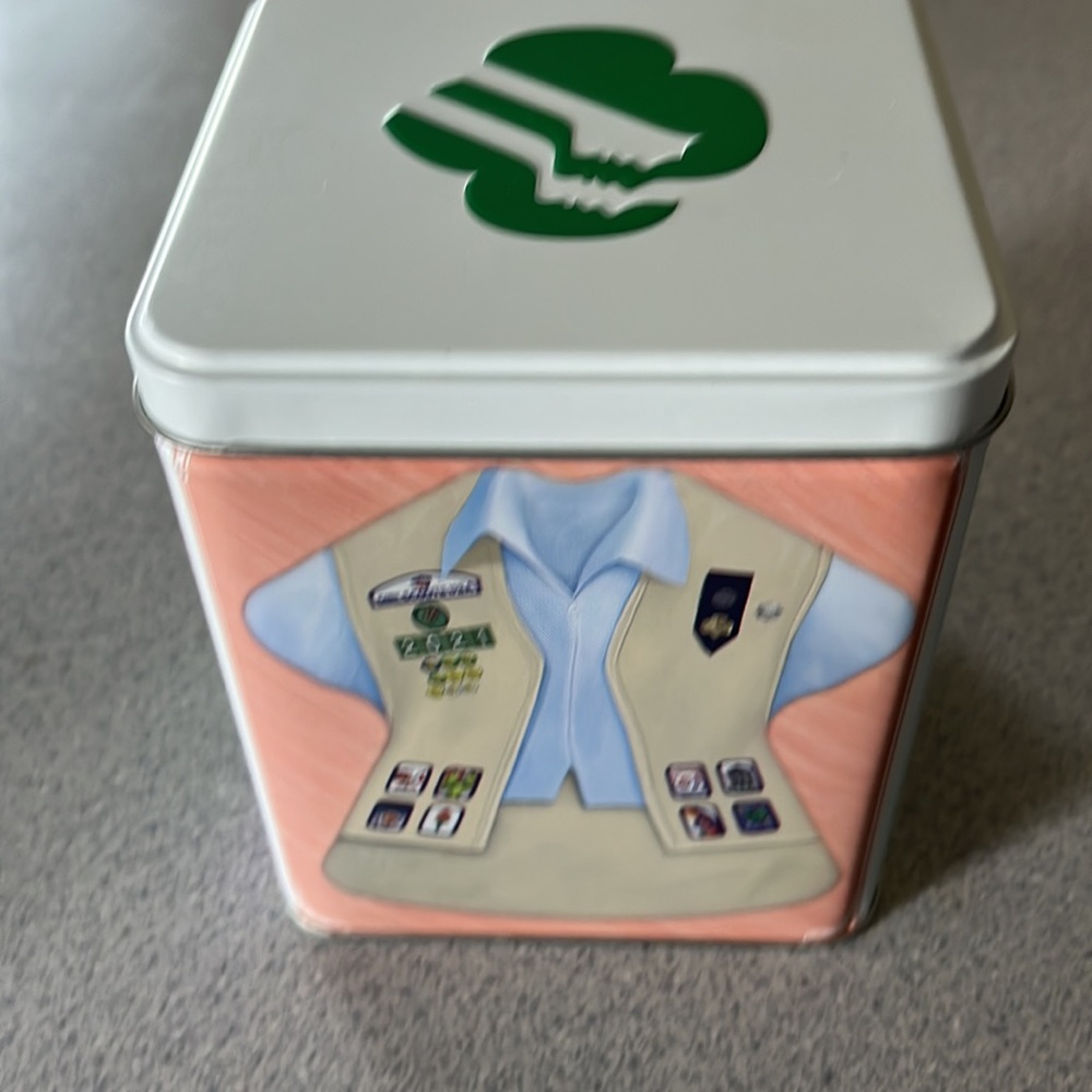 Collectible Girl Scout Cookie Tins (4 piece) - Picture 4 of 8
